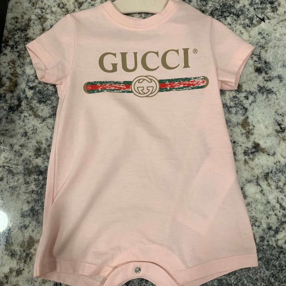 Baby girl Gucci outfit 0-3 month